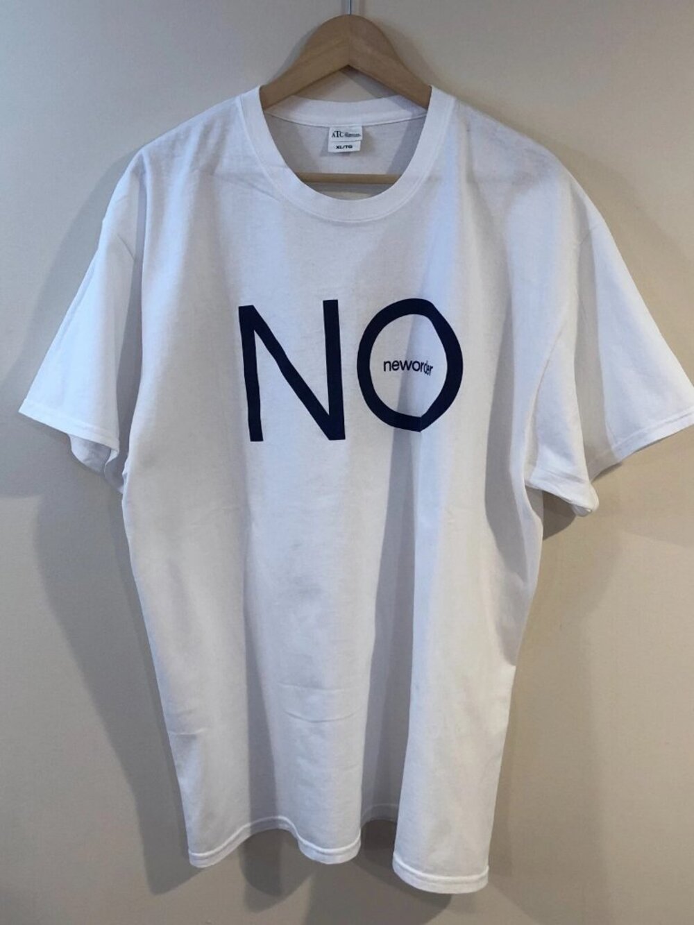 100% Authentic New Order NO 2018 World Tour T-shirt Size XL X Large Joy Division